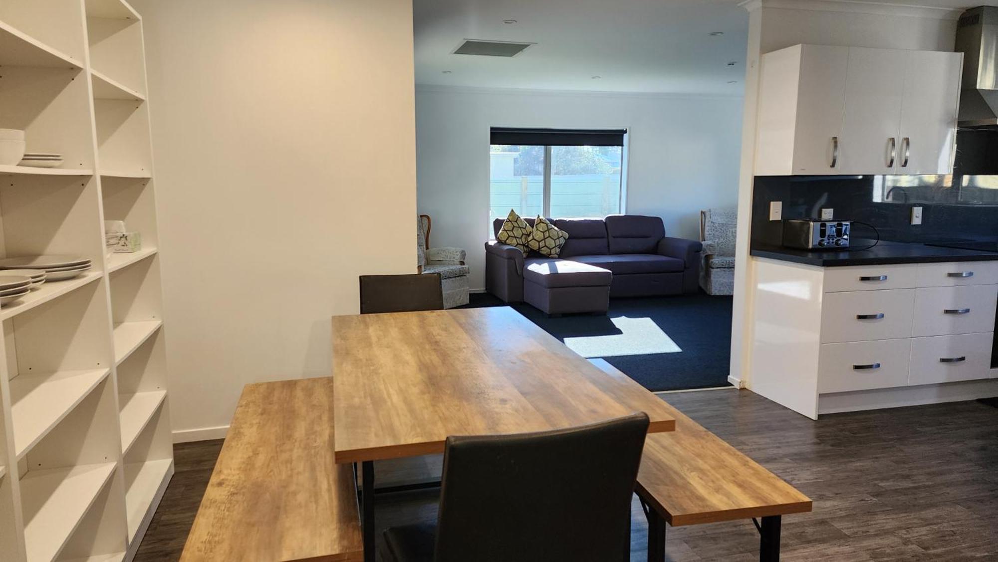 Oaktree Entire Holiday Home, Sleeps 8 To12 Rotorua Ngoại thất bức ảnh