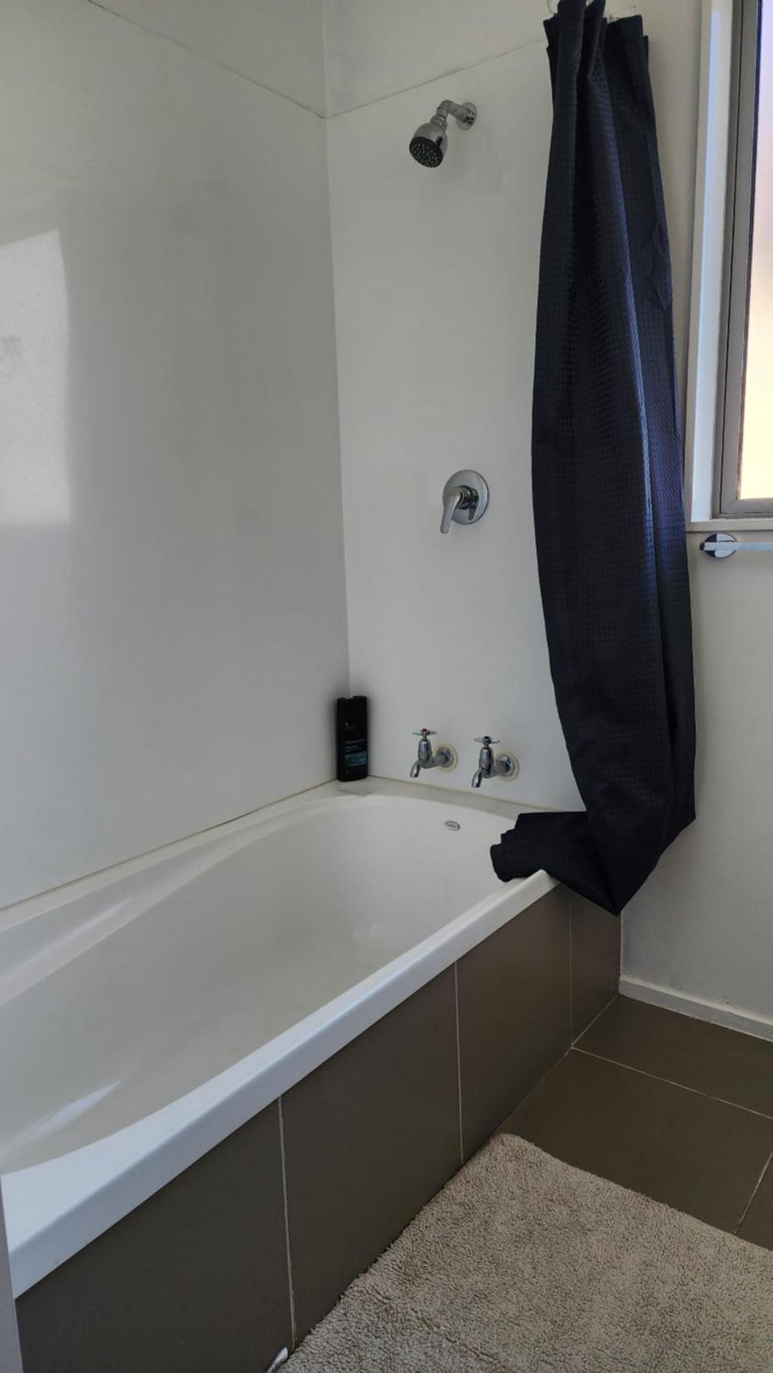 Oaktree Entire Holiday Home, Sleeps 8 To12 Rotorua Ngoại thất bức ảnh