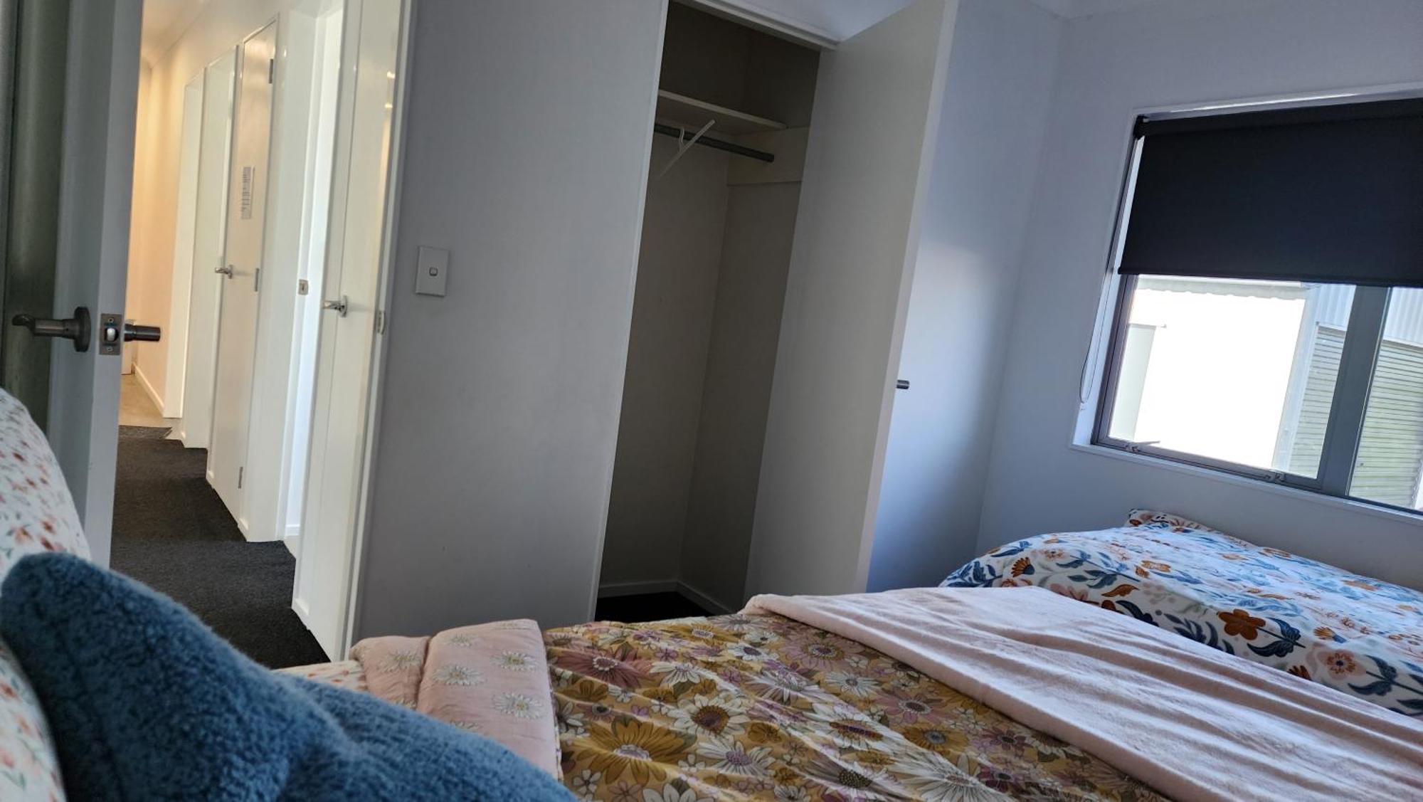 Oaktree Entire Holiday Home, Sleeps 8 To12 Rotorua Ngoại thất bức ảnh